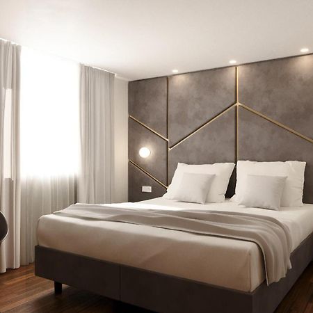 Home At Rome Luxury Navona Suites Exterior photo